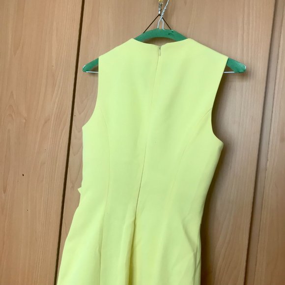 *NWT* Karen Millen Yellow Italian Stretch Escaping Bow Ribbed Dress (US Size 4) - Picture 6 of 16